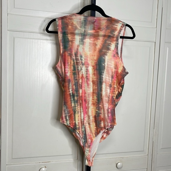 Steve Madden Women's Dahlia Cowl Neck Sleeveless Bodysuit Size L Mobwife - Picture 5 of 13